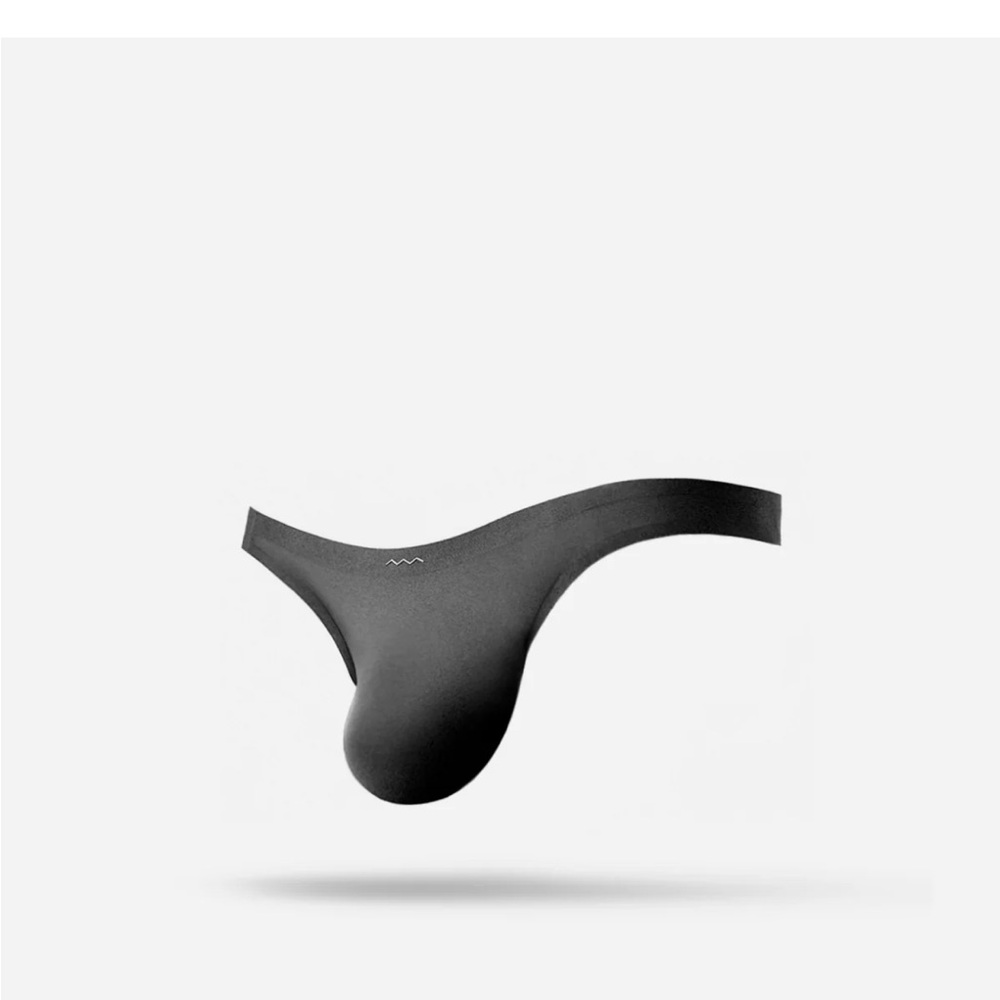 Seamless Black Thong